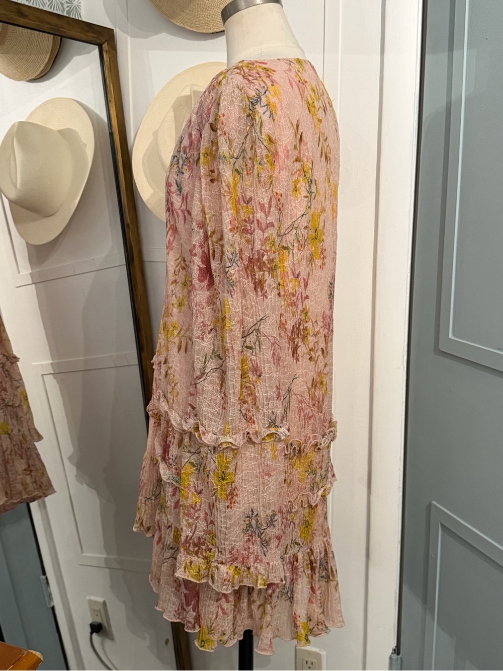 Tularosa Evelyn Dress in Light Rose Floral - Picture 3 of 9